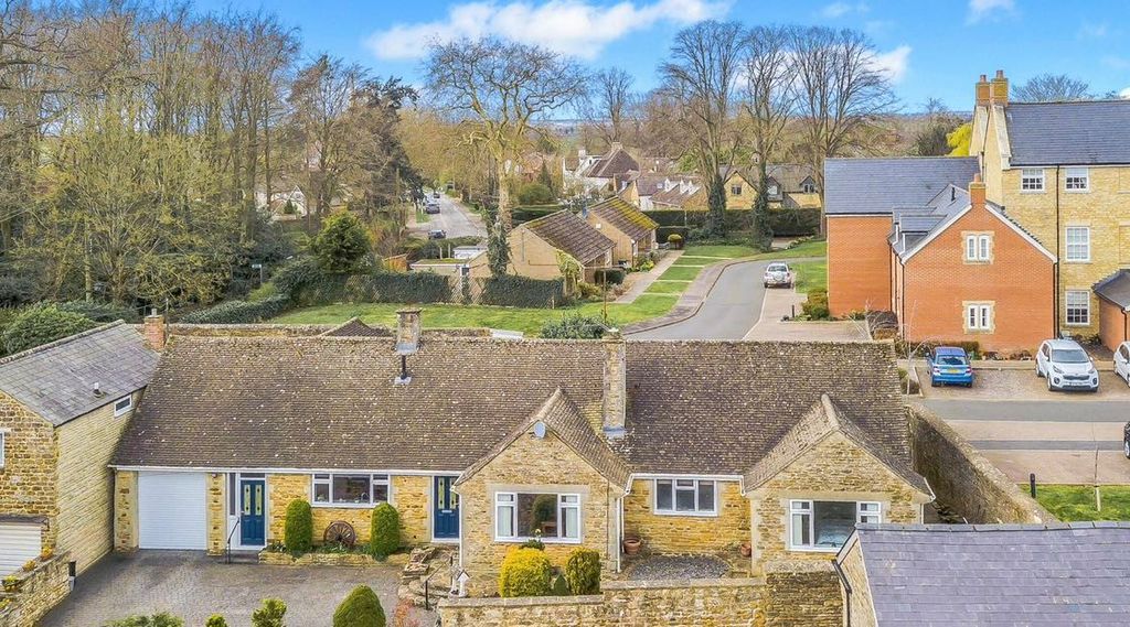 Astrop Road Kings Sutton